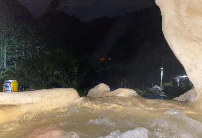 בית מלון כפרי Giraloa