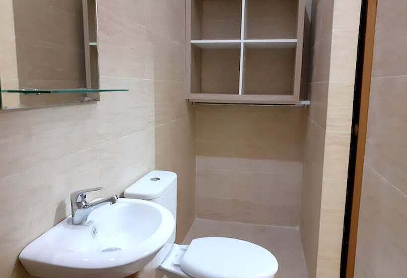 ホテル Oyo 93356 Pondok Cirendeu