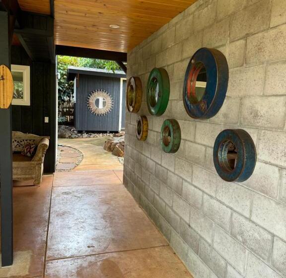 פנסיון King Room Mangolani Inn