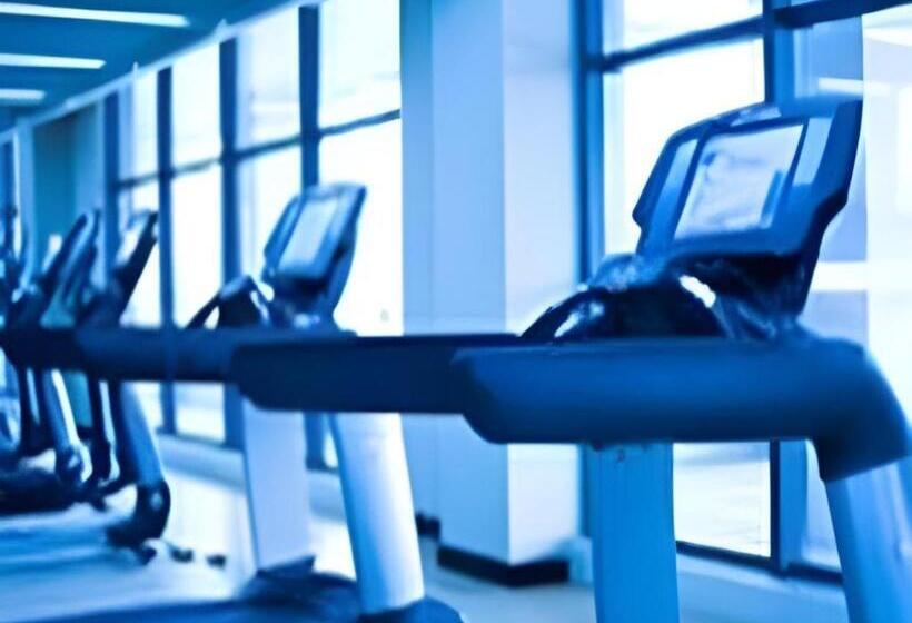 渡假胜地  New Century Hotel Zaozhuang Fengming