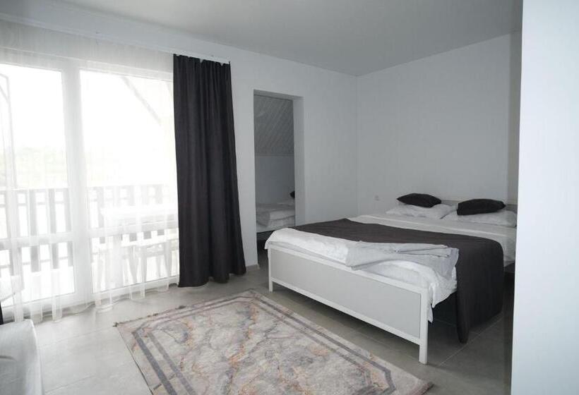 Retkeilymaja Edelweiss солотвино