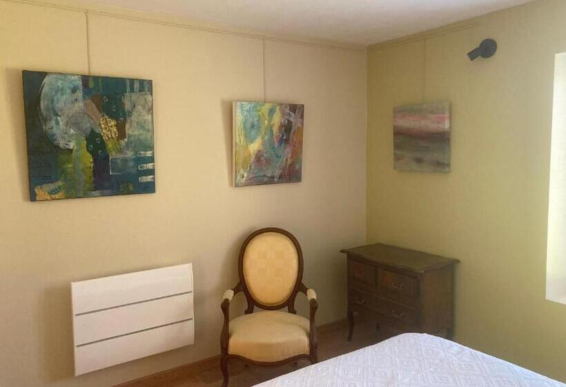 Bed and Breakfast Chez Anne   Chambre Avec Salle De Bain Privative