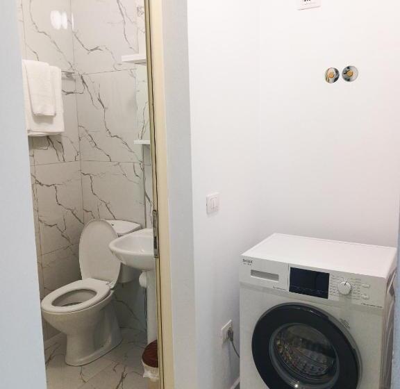 פנסיון Aiden S House 2