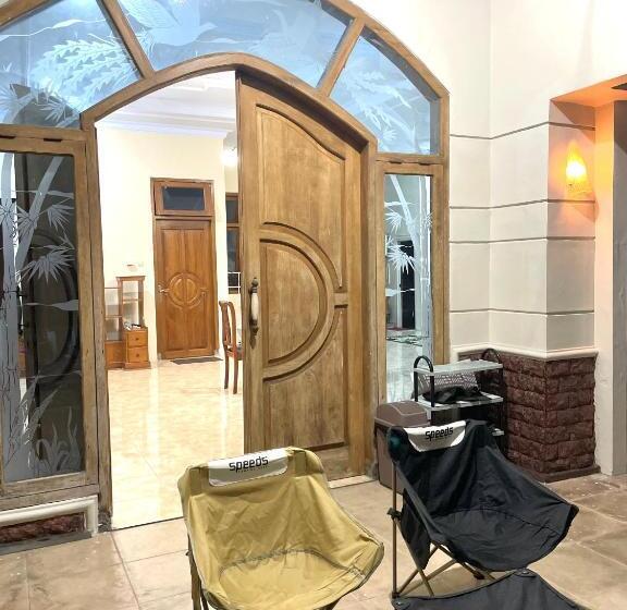 Пансион Harmoni Guest House Tumpak Sewu