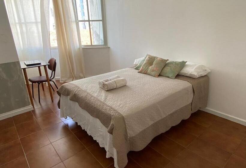 膳宿费 Quarto Em Casa Ampla