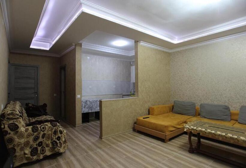پانسیون Vs Guest House