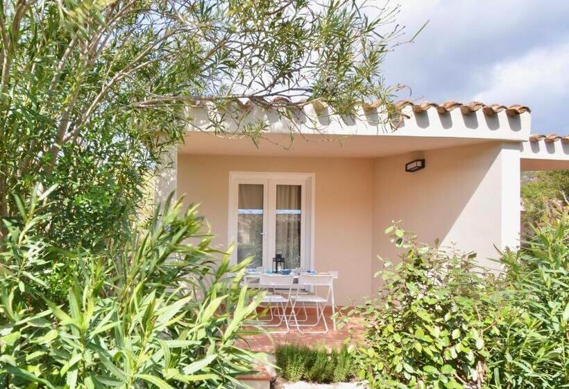 Isa   Residence In Costa Rei Just 450 Meters From The Beach, Apartments With Air Conditioning And Ou