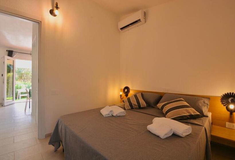 Isa   Residence In Costa Rei Just 450 Meters From The Beach, Apartments With Air Conditioning And Ou