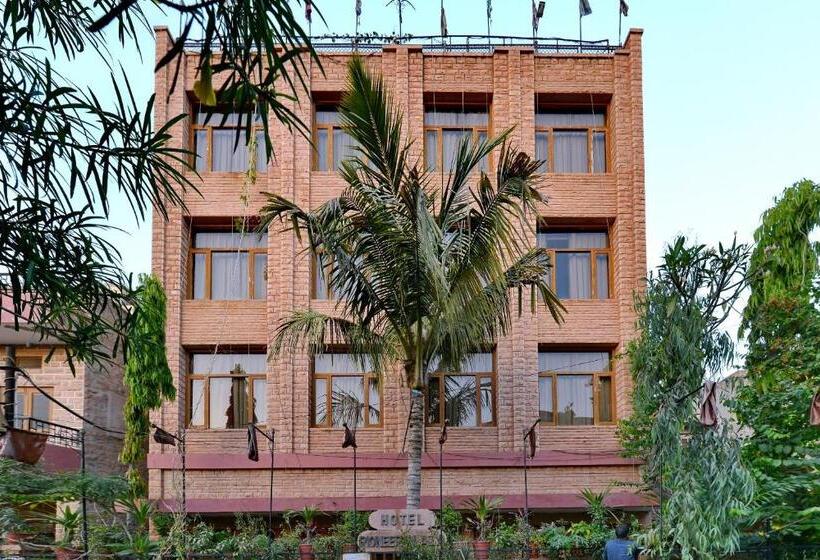בית מלון כפרי Super Collection O Rai Ka Bagh Near Railway Station Formerly Pioneer Plaza