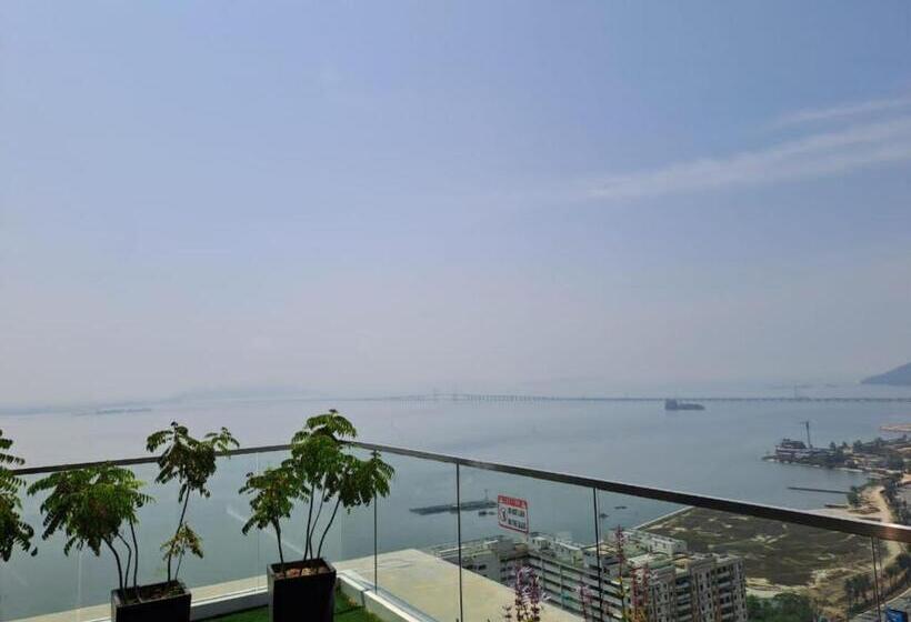 148 Urban Suites Georgetown New Condo City View Infinity Pool 10pax