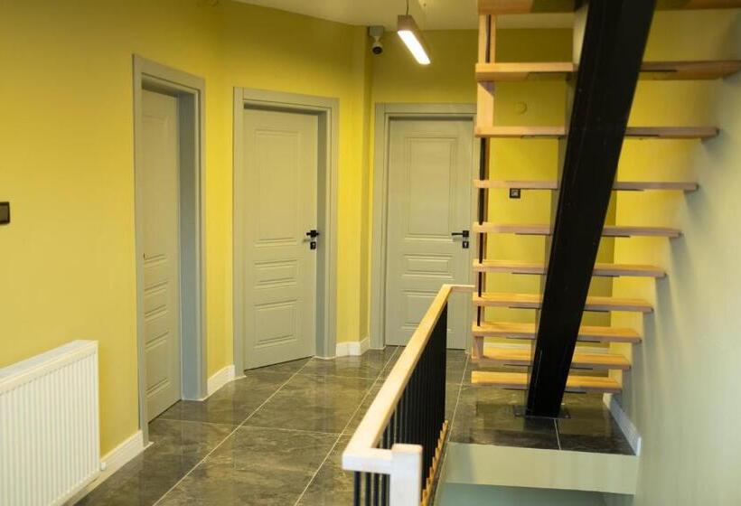 민박 Zelle Airport Boutique