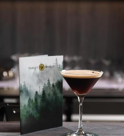 Отель Target World Hunter S Lodge