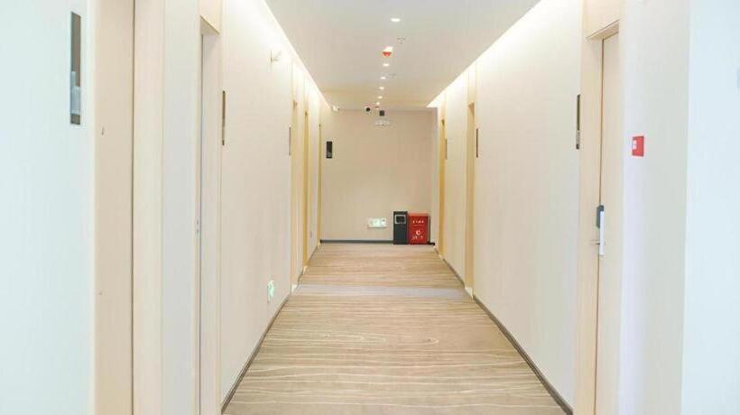 酒店 City Comfort Inn Heyuan Jianji University Town Wanda Plaza