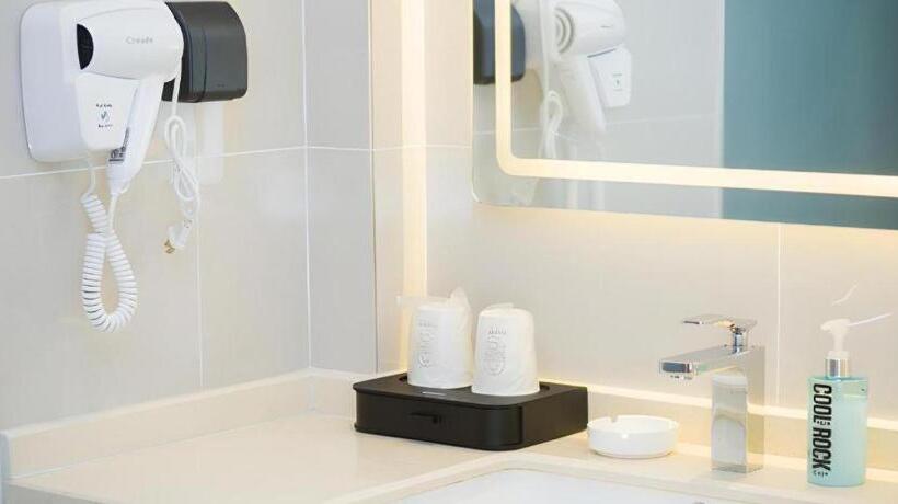 酒店 City Comfort Inn Heyuan Jianji University Town Wanda Plaza