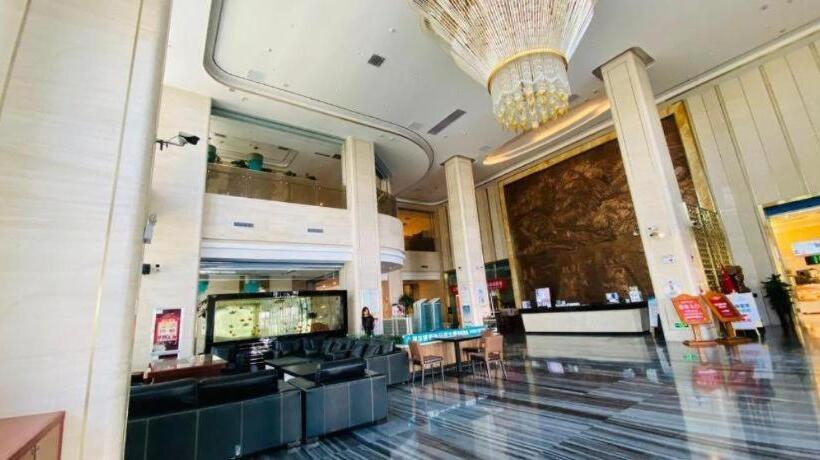 Starway Hotel Urumqi Economic Development Zone Railway Station