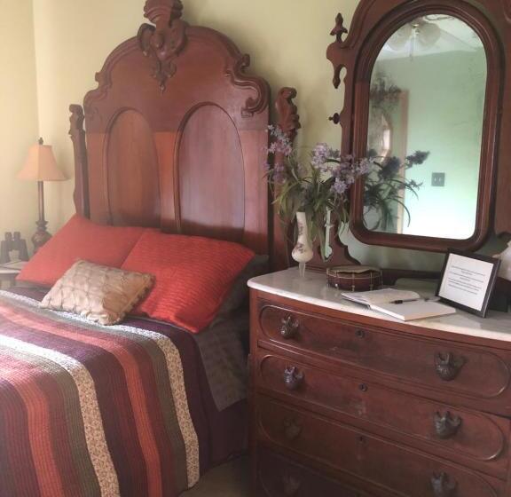 مبيت وإفطار 1st Floor Guest Room With Private Full Bath