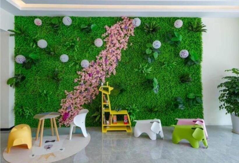 Immersing Hotel Yangshuo West Street Li Lake Travel Photography