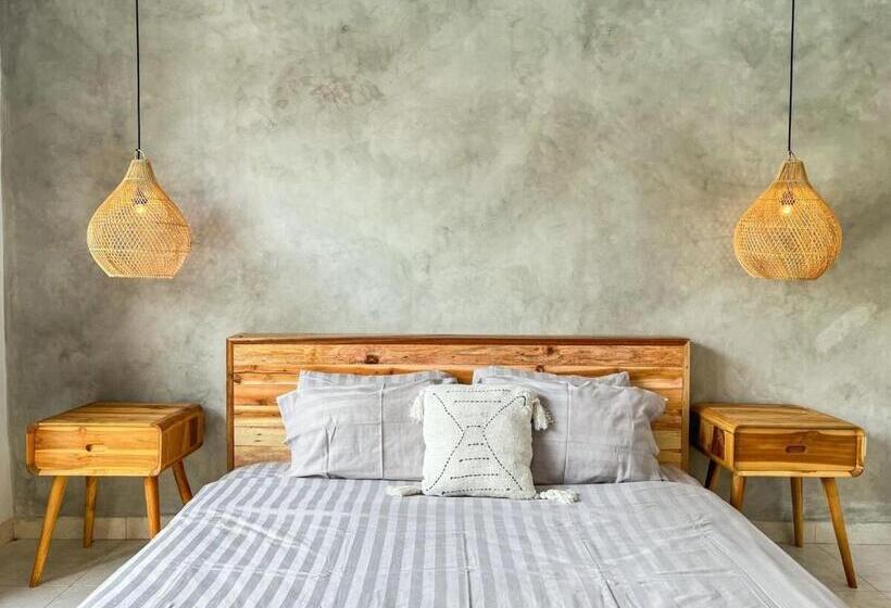 펜션 Island Boy Guesthouse N Prime Location In Canggu