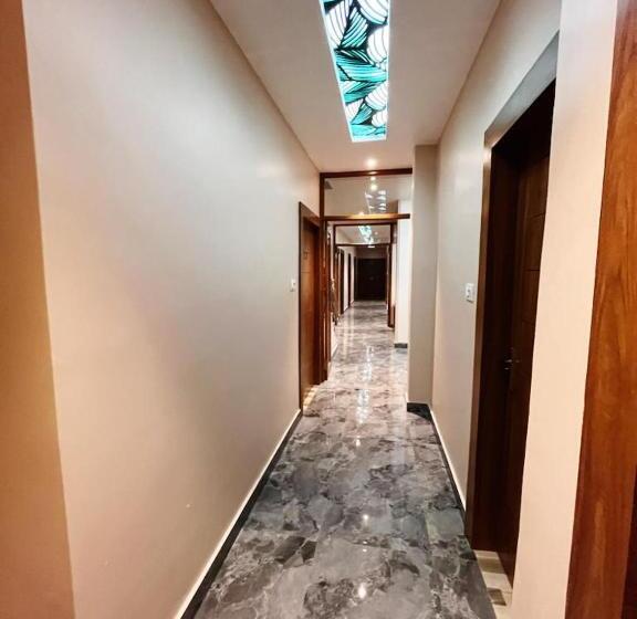 بنسيون Royal Regency Palace Vijay Chowk Gorakhpur