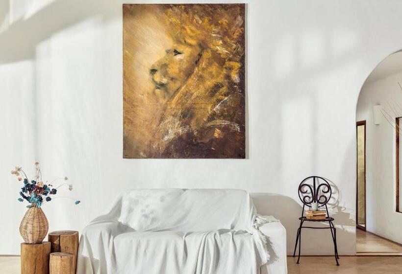 فندق صغير Villa Paz   La Villa Group