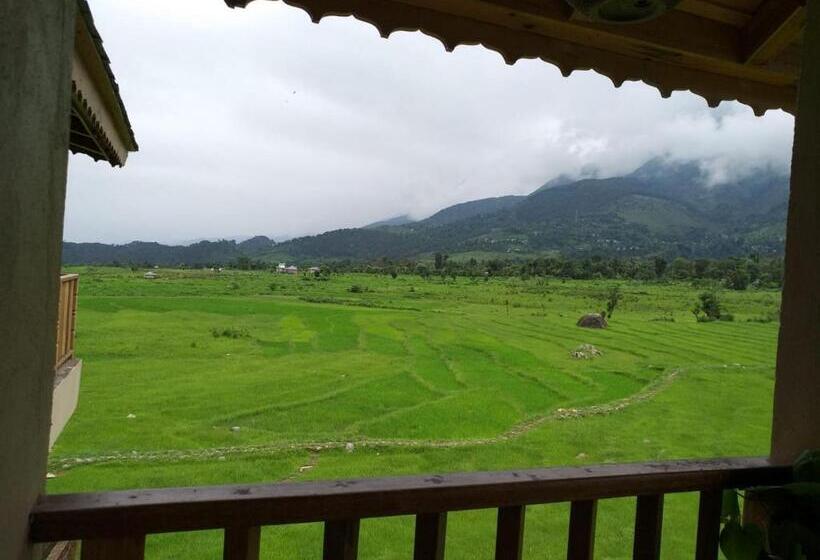 فندق Osho Himalayas Meditation Resort
