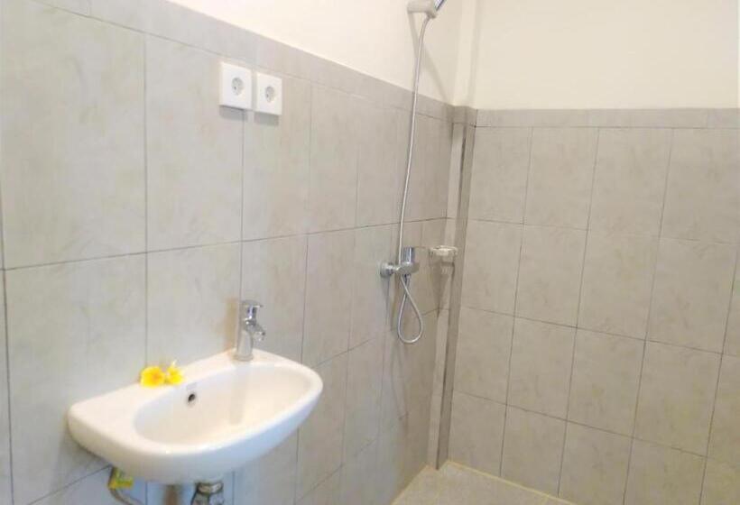 پانسیون Lavista Guesthouse