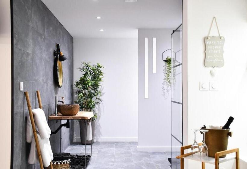 ペンション Les Nuits D Olympe   Suite & Spa Privatif