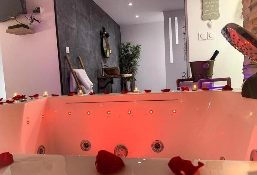 ペンション Les Nuits D Olympe   Suite & Spa Privatif