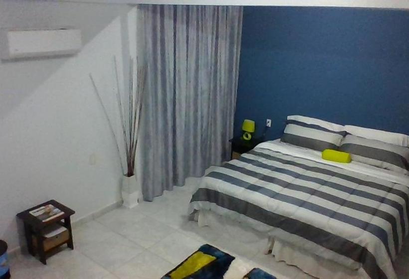 تختخواب و صبحانه Svilla