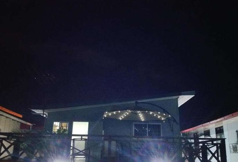 تختخواب و صبحانه Svilla