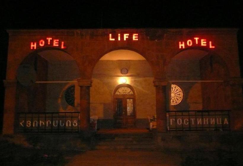 هتل Life