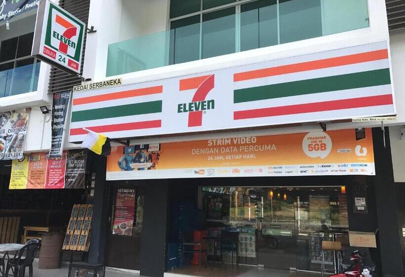 هتل Nelayan