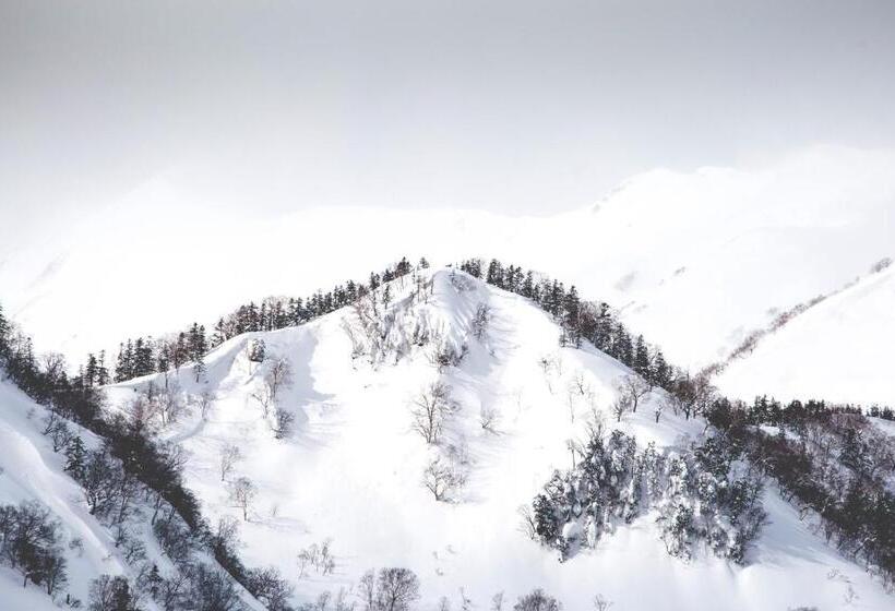 ユースホステル Hakuba Cortina Backpackers