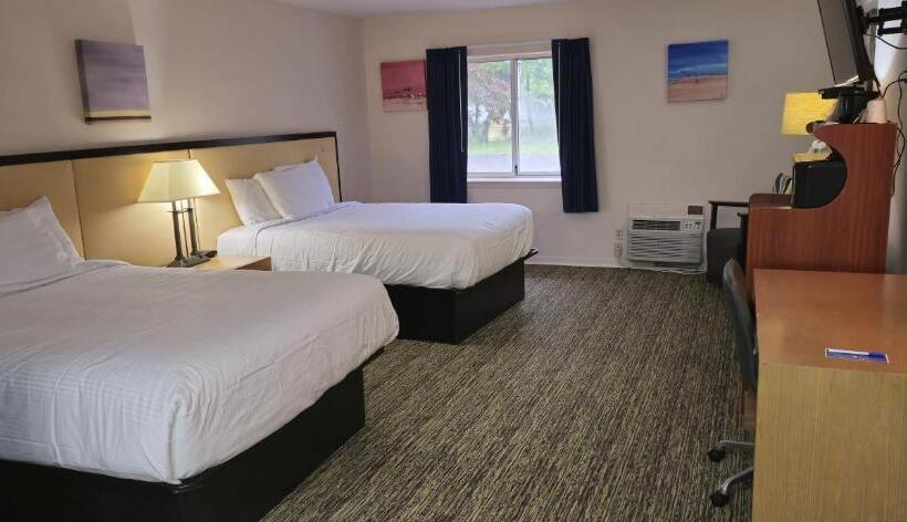 הוסטל Rodeway Inn Formerly Camp Inn Lodge