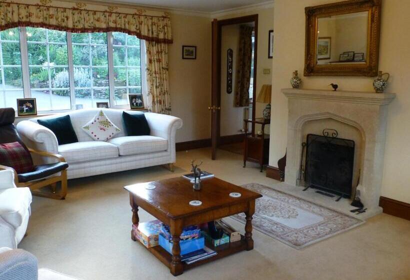 민박 Whiteways Farmhouse