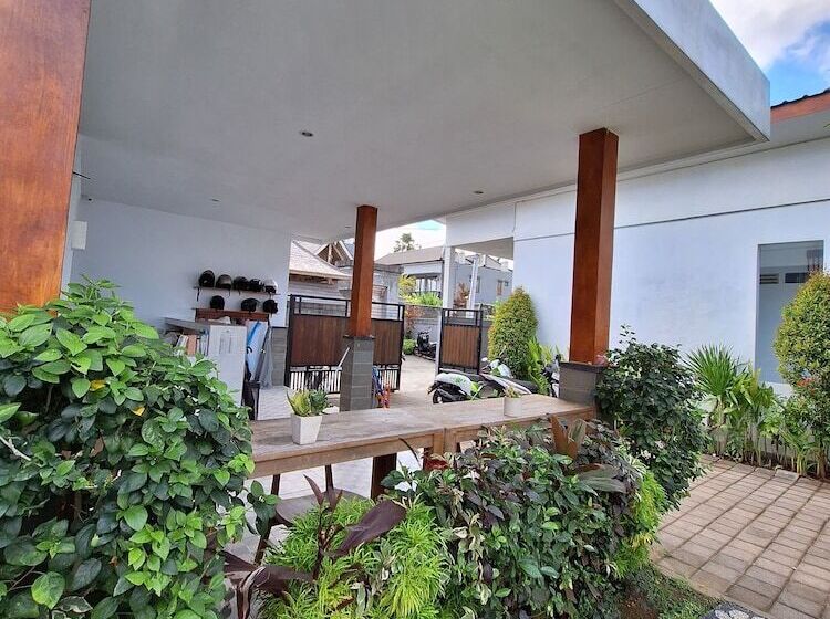 펜션 Bonewood Guesthouse