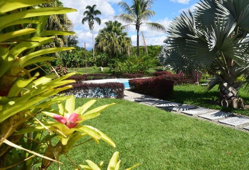 هتل Finca La Bella