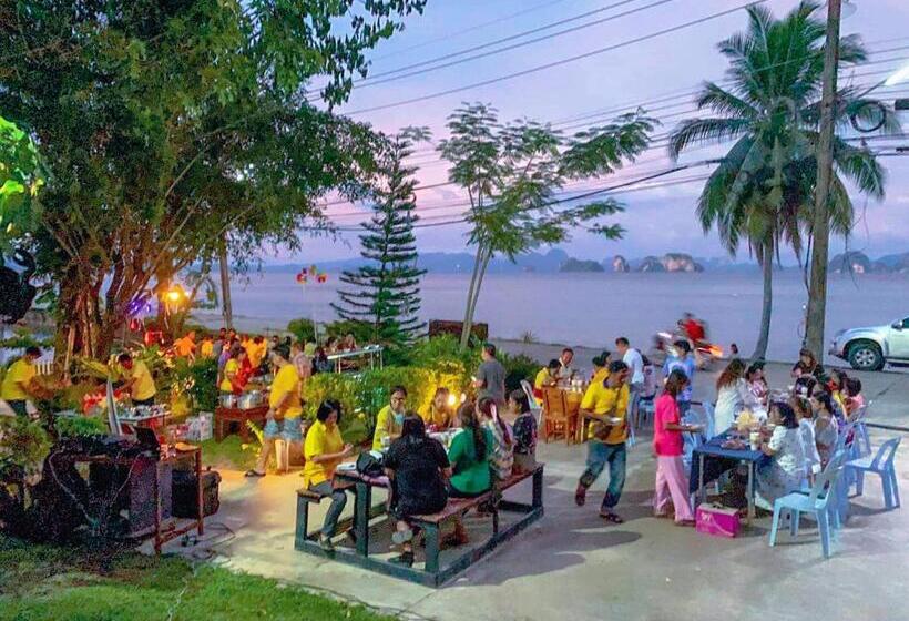 Holiday Resort   Sha Plus