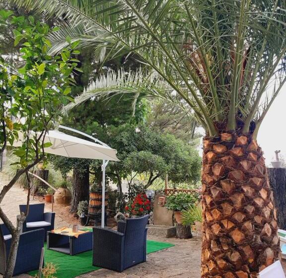 ペンション Affittacamere La Vigna