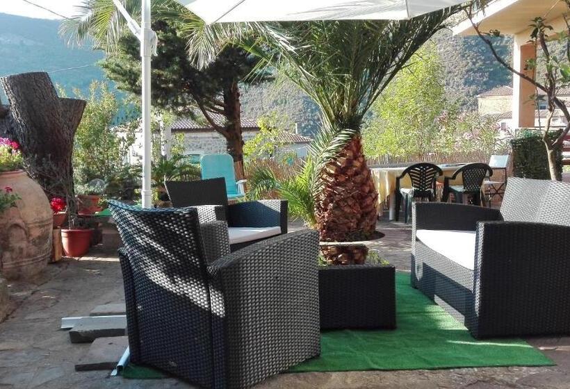 ペンション Affittacamere La Vigna