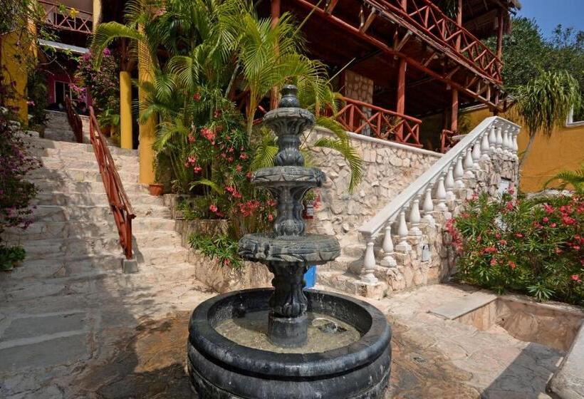 هتل La Joya Isla Mujeres