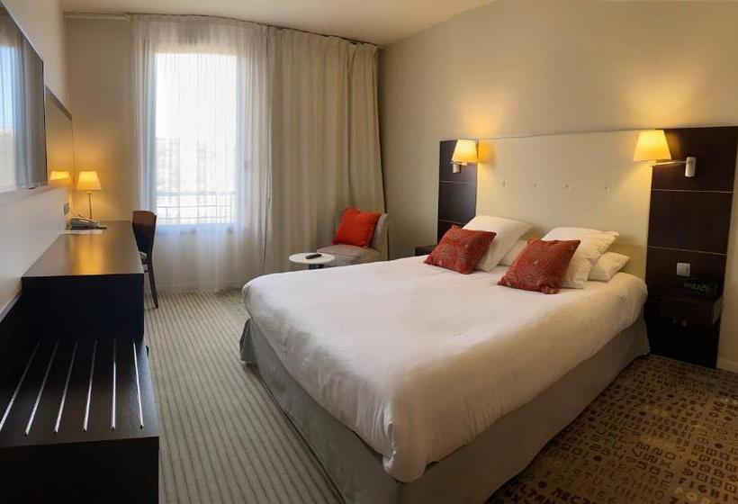 هتل Mercure Aix En Provence La Duranne Gare Tgv