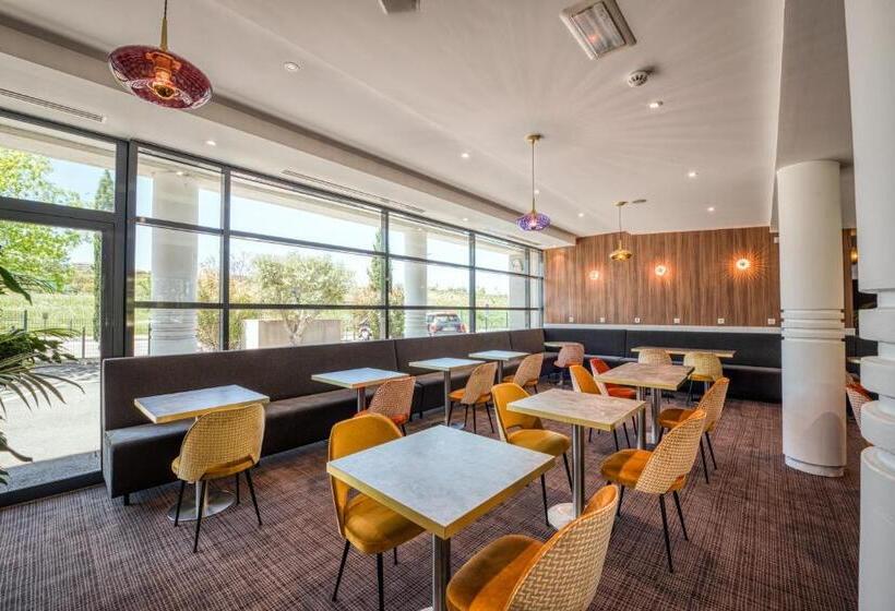 هتل Mercure Aix En Provence La Duranne Gare Tgv