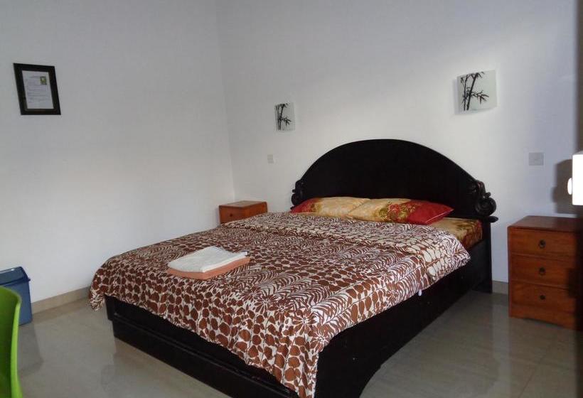 Bed and Breakfast Yulia 1 Homestay