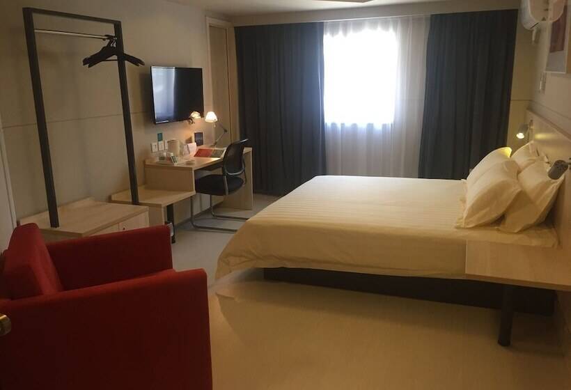 Hotel Jinjiang Inn Hongqiao National Exhibition Center