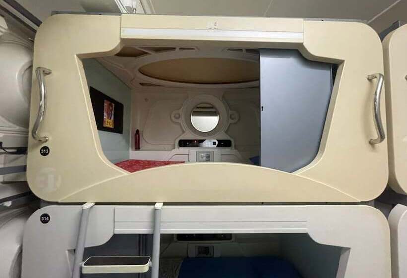 فندق صغير Spot On 89795 The Space Inn