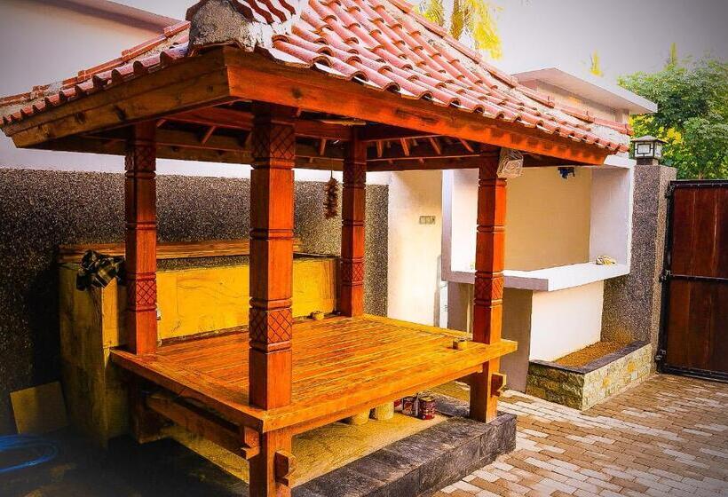 تختخواب و صبحانه Lazy Inn Kuta Lombok