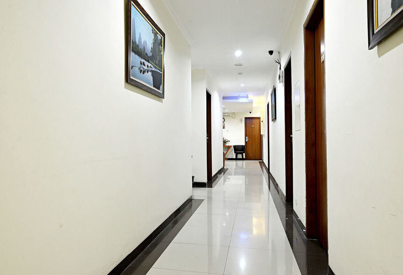 酒店 Zen Rooms Benhil Tondano