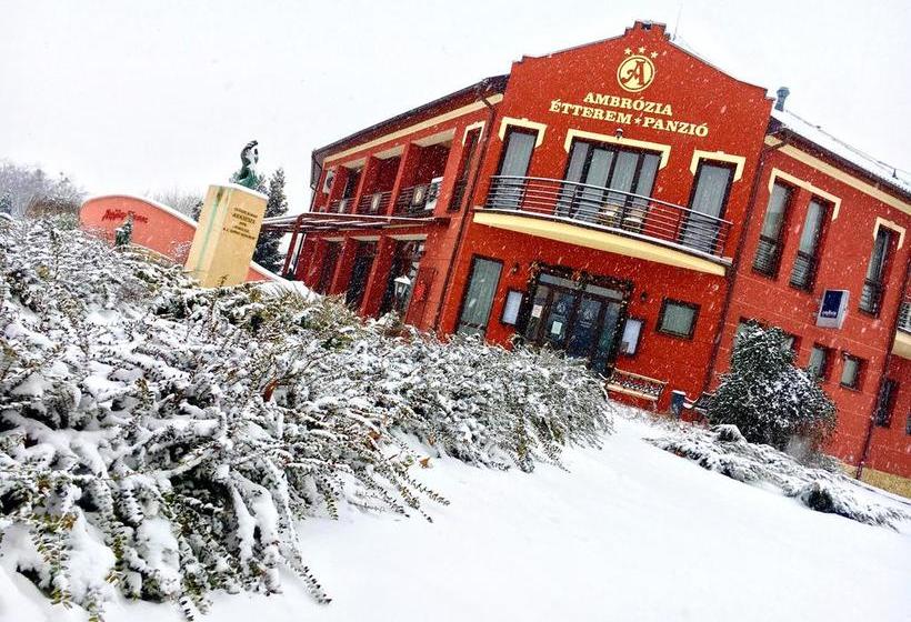 민박 Ambrózia étterem és Panzió