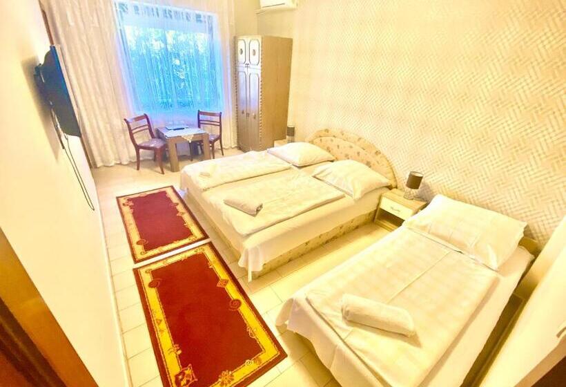 مبيت وإفطار See Vendégház   Siófok